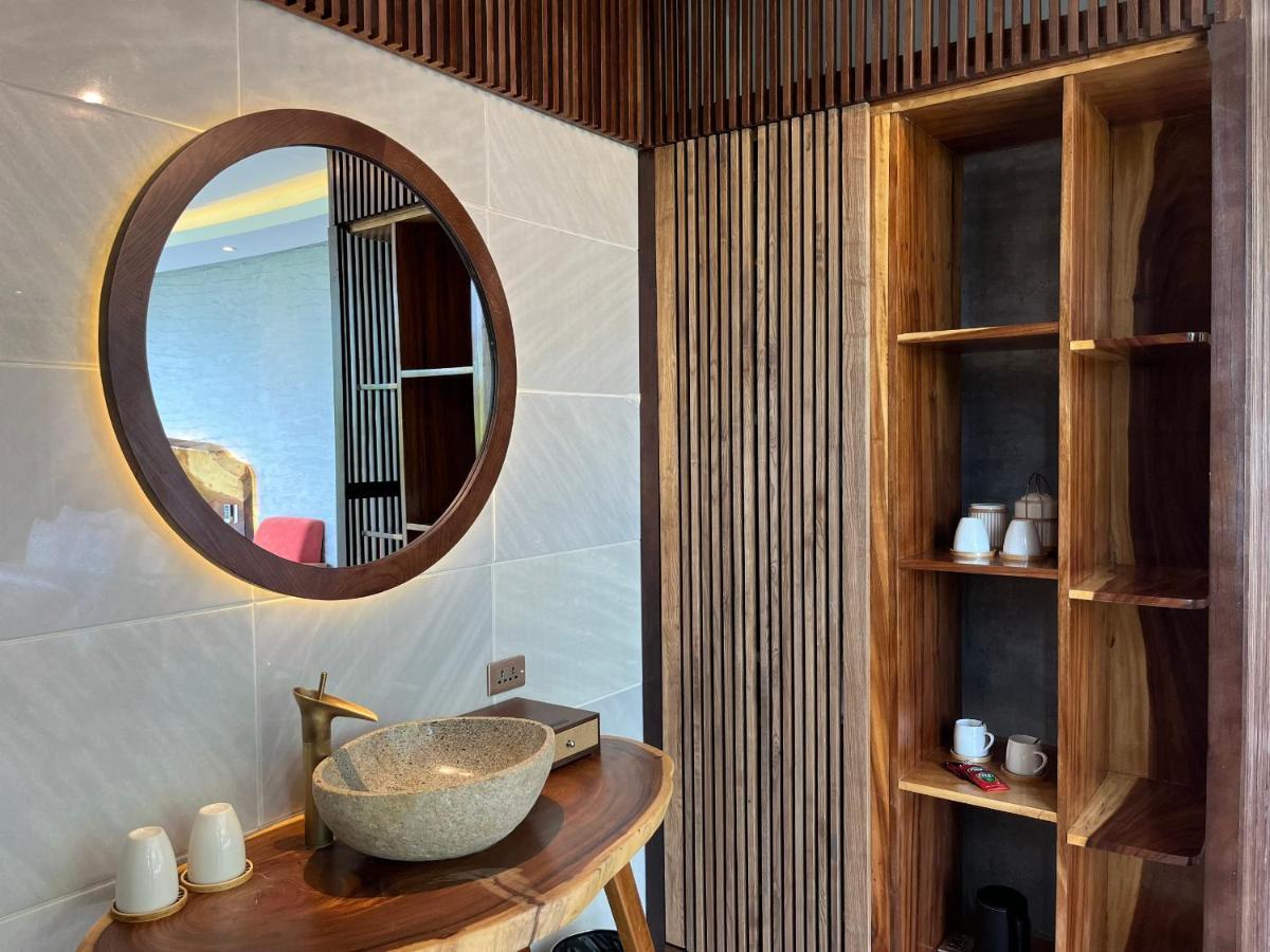 Minawa Kenhga Resort & Spa Ninh Binh Exterior photo